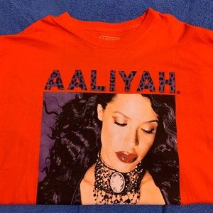 GRAPHIC AALIYAH TEE